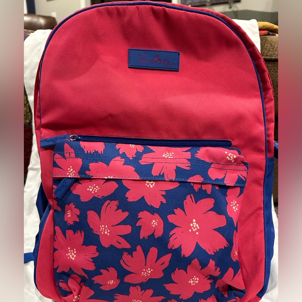 Fabulous VERA BRADLEY Art Poppies Backpack. Like New, Full Sized